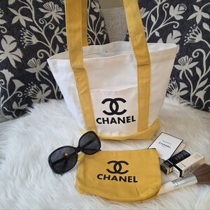 Beauty White and Yellow Tote Bag With Pouch Set (2 Pieces)